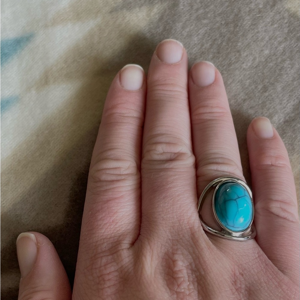 Turquoise Silver Ring - Picture 6 of 6
